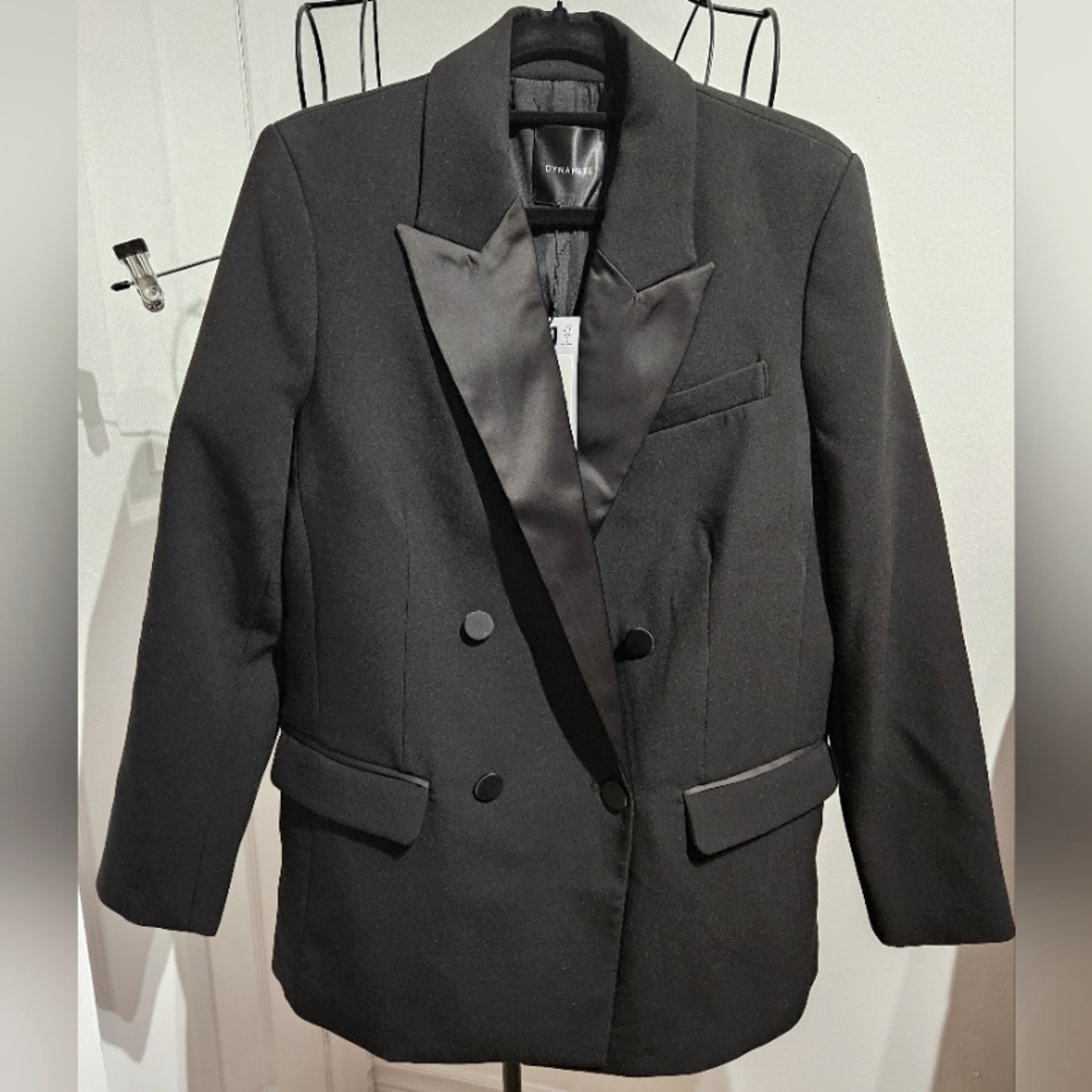 Dynamite Black Double-Breasted Blazer with Satin Lapels